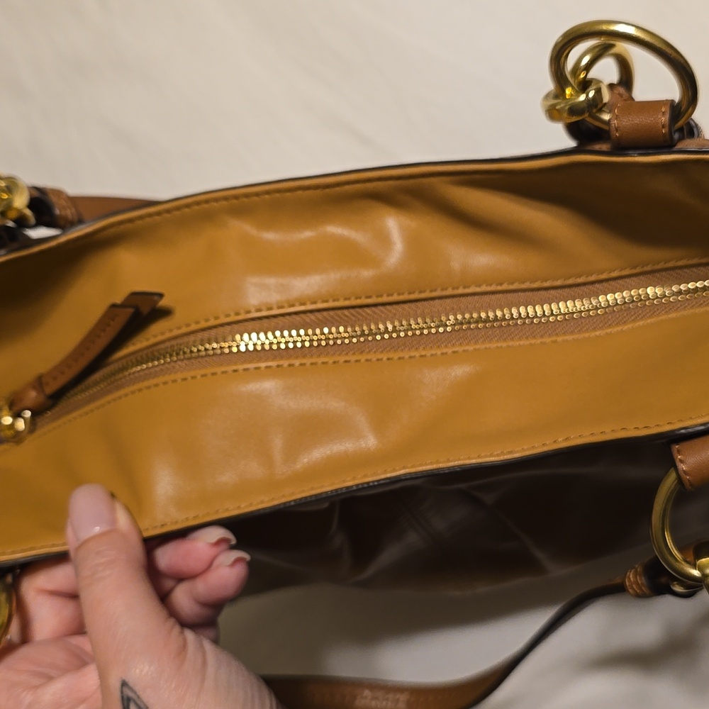 Coach Saddle & Tan Leather Bag with Gold Accents - Picture 9 of 9